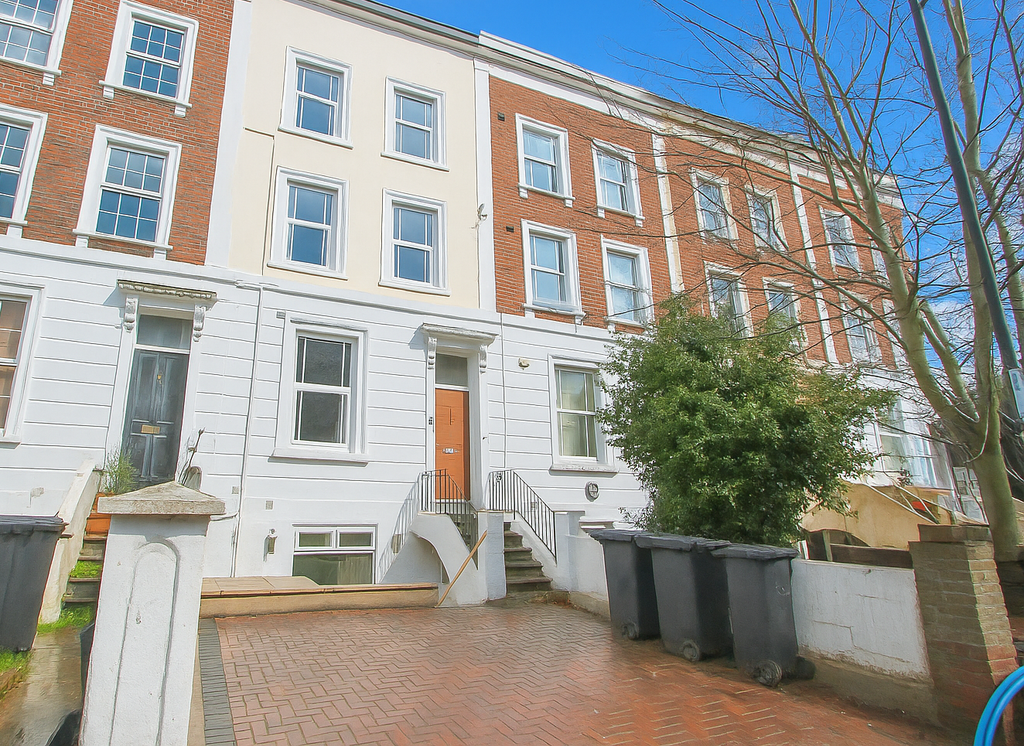 Property photo 1 of 5
