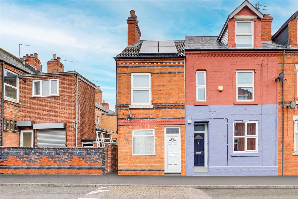 Property photo 1 of 16 10723.Jpg