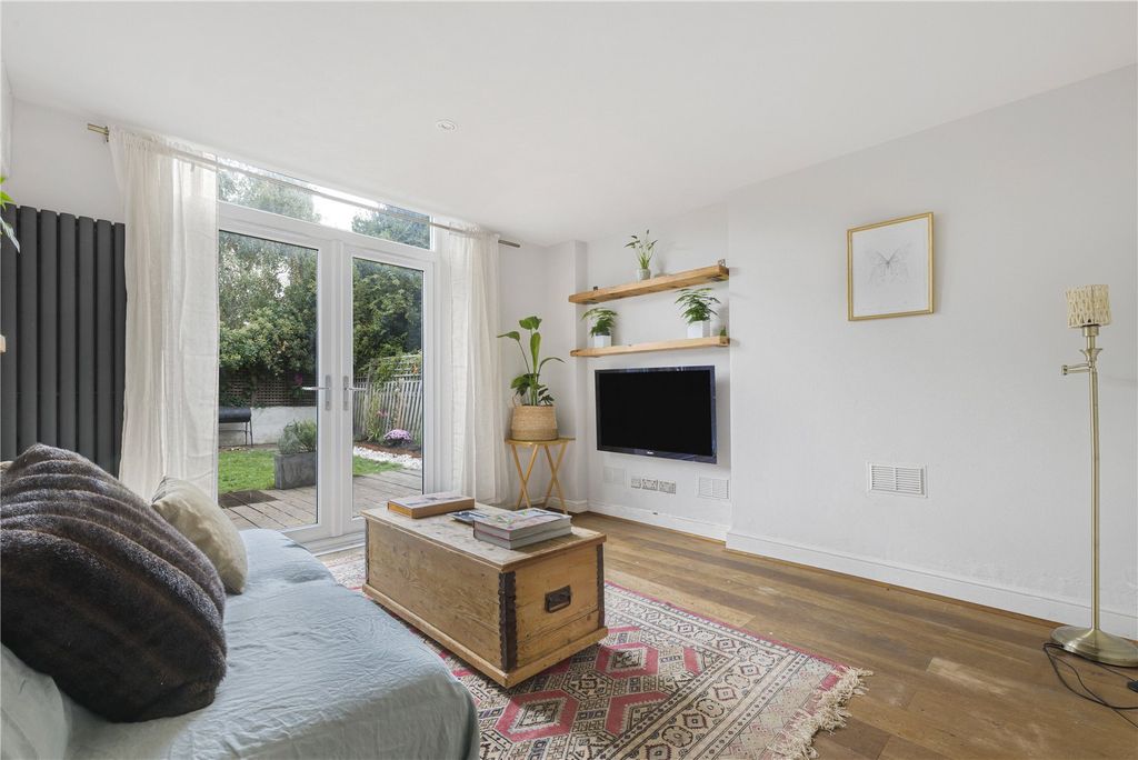 Property photo 2 of 14 Picture No. 06