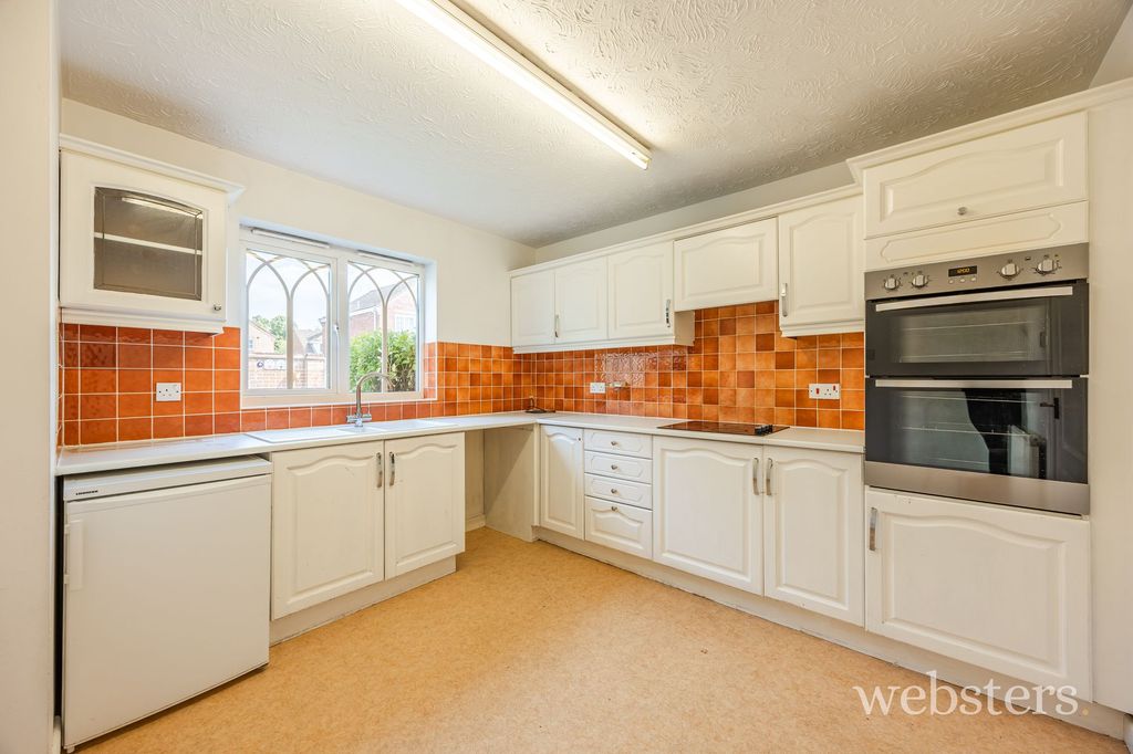 Property photo 3 of 22