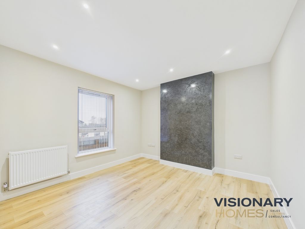 Property photo 2 of 5 Cam03522G0-Pr0240-Still002