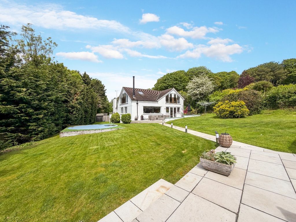 Property photo 1 of 40 5138651