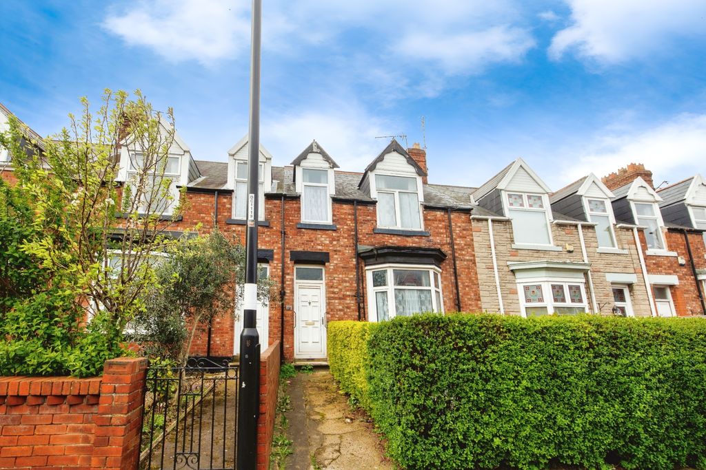 Property photo 1 of 14 Front