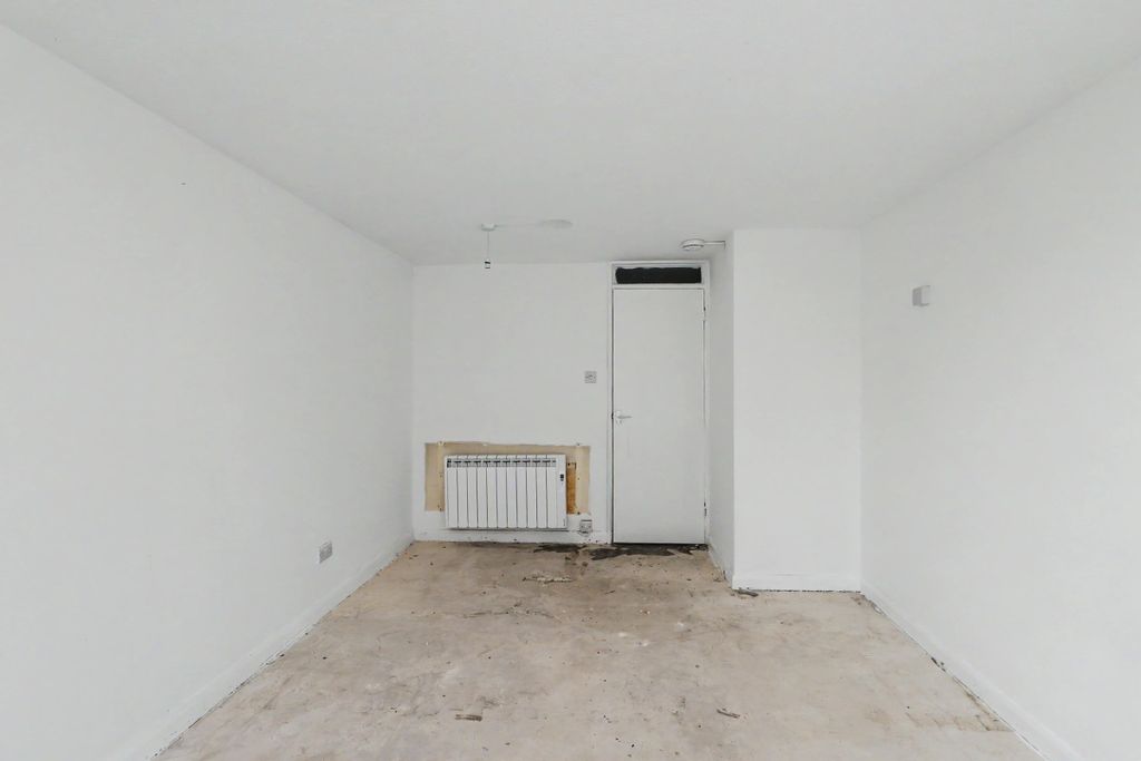 Property photo 2 of 12 91 Southwell Close, Kirkby In Ashfield, Nottinghamshire, Ng17 8Gn