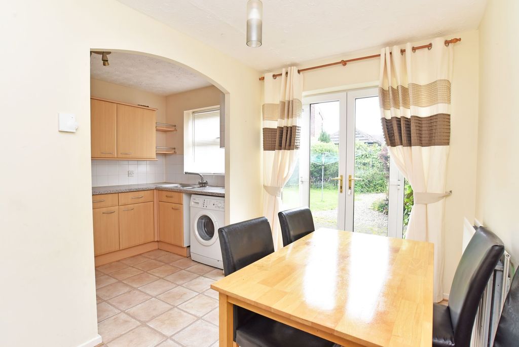 Property photo 3 of 10