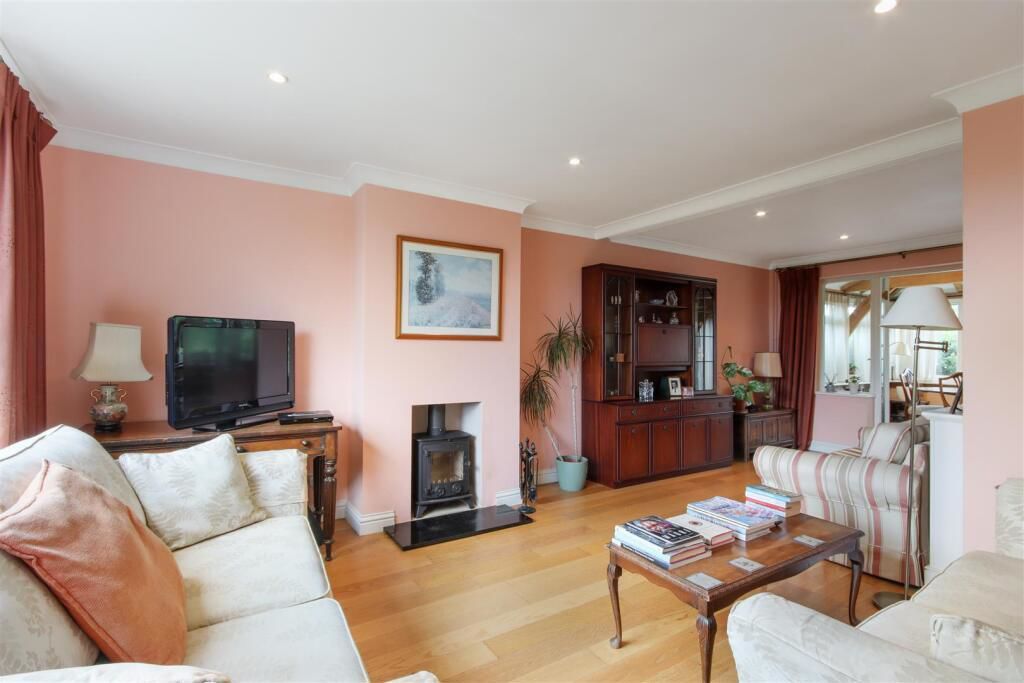 Property photo 2 of 13 Photo 11