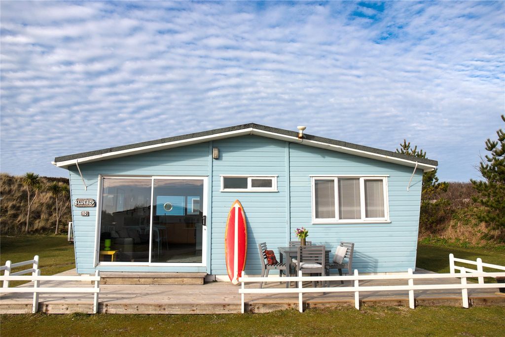 Property photo 1 of 6 Exterior