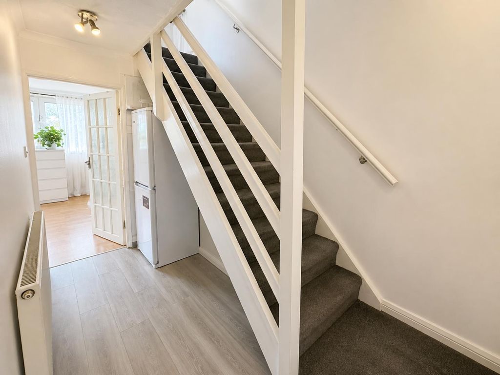 Property photo 2 of 14 2