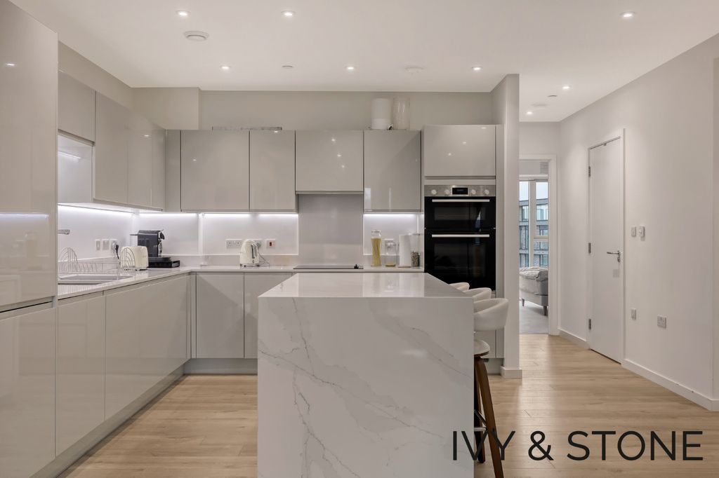 Property photo 3 of 21 3848074