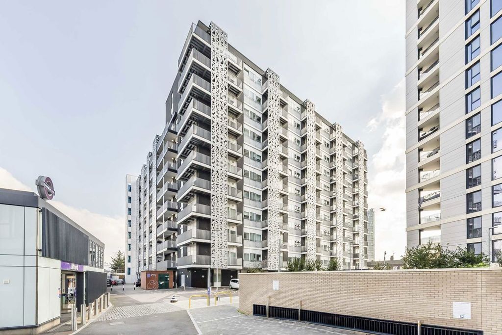 Property photo 1 of 6