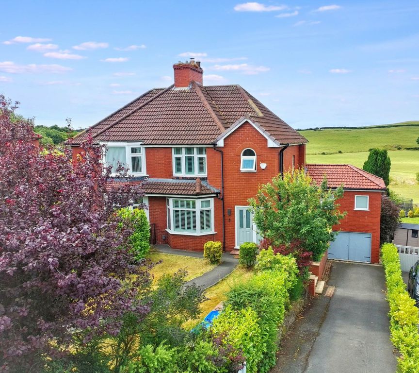 Property photo 1 of 28