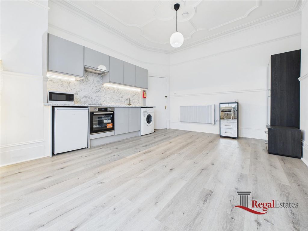 Property photo 3 of 5 Cam02489G0-Pr0252-Still003.Jpg