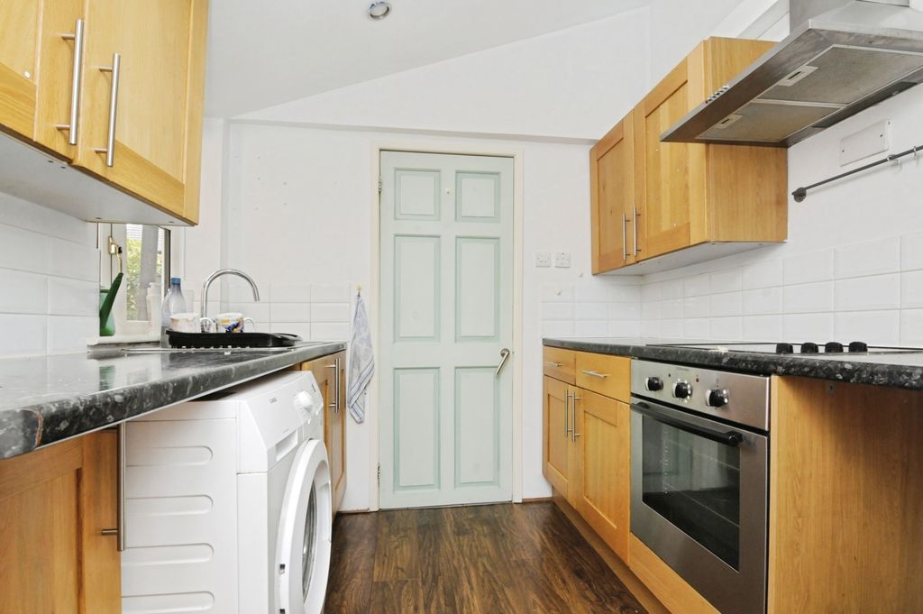 Property photo 2 of 12 Pbox-Img.Jpg