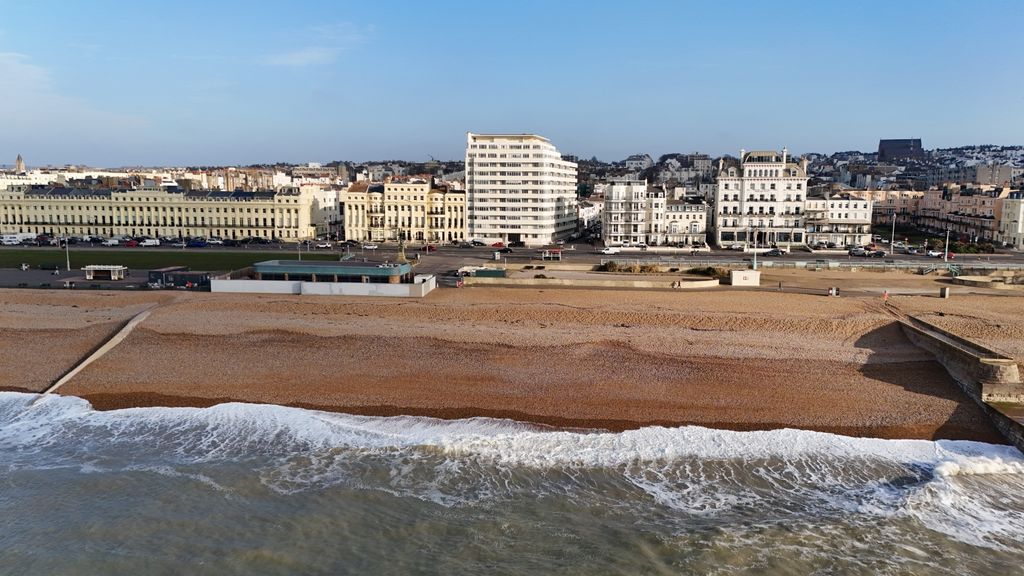 Property photo 1 of 18 Dronefromthebeach
