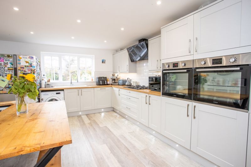 Property photo 3 of 18 Photo 19