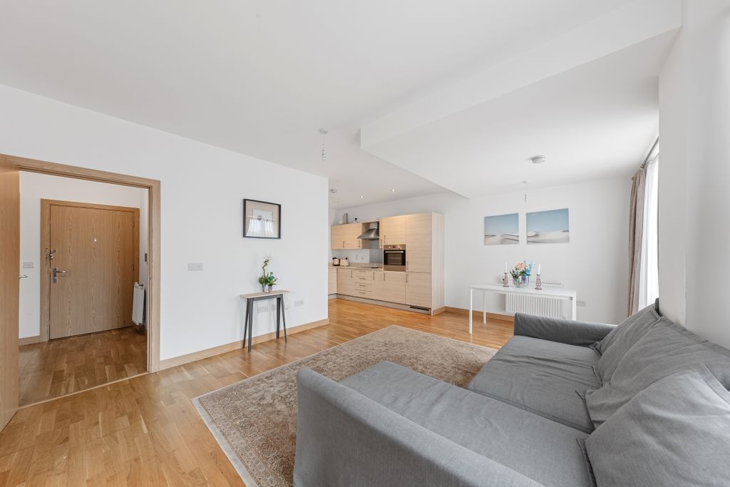 Property photo 3 of 9 094A6456