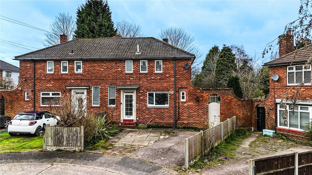 Property photo 1 of 33 Picture No. 28