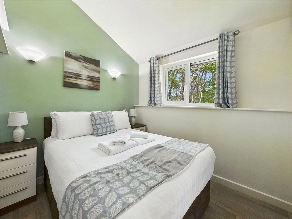 Property photo 3 of 7 Picture No. 04