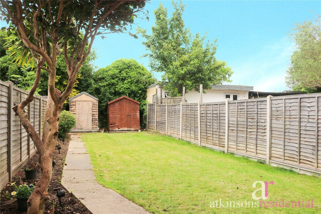 Property photo 3 of 23 Picture No. 30