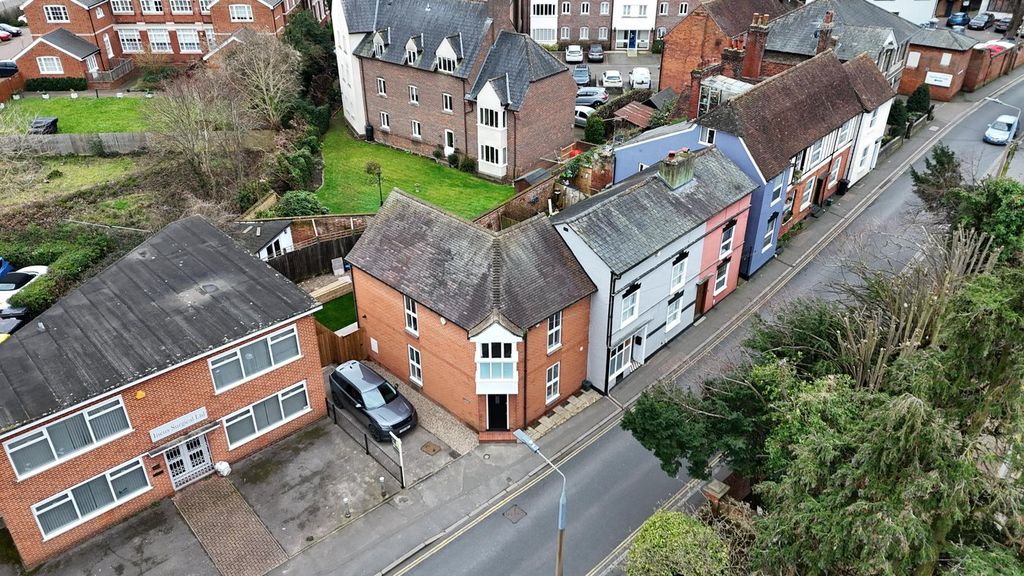 Property photo 1 of 20