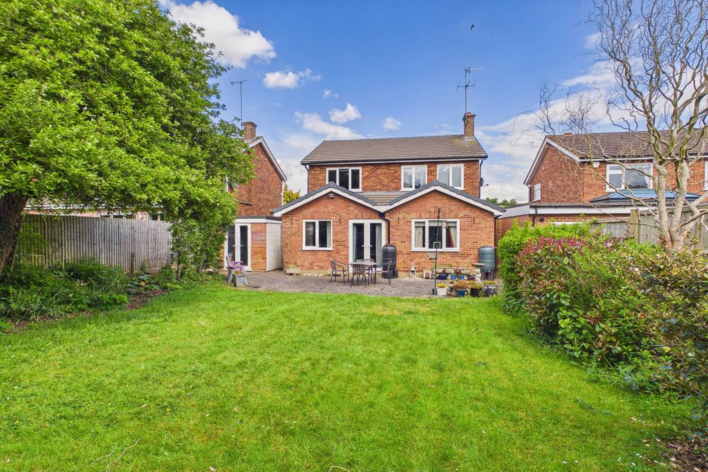 Property photo 2 of 12