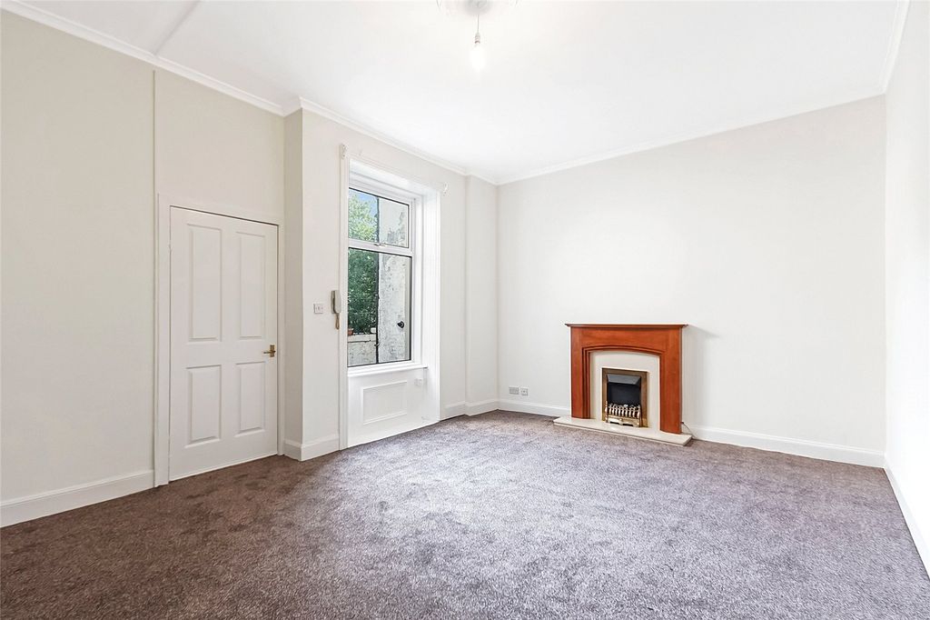 Property photo 3 of 7 Picture No. 04