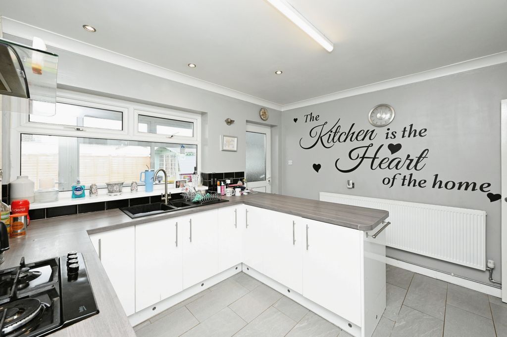 Property photo 3 of 17 Photography