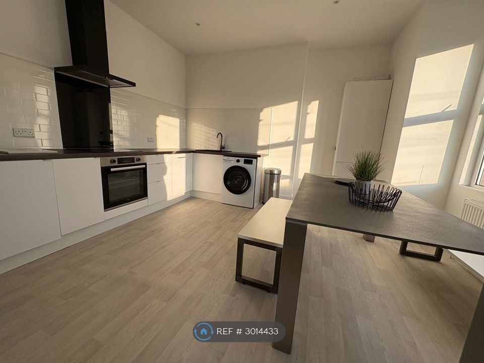 Property photo 2 of 12 Kitchen/Diner