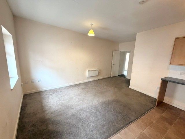 Property photo 3 of 6 Living Room