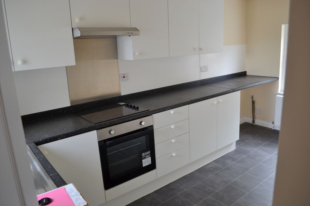 Property photo 1 of 2