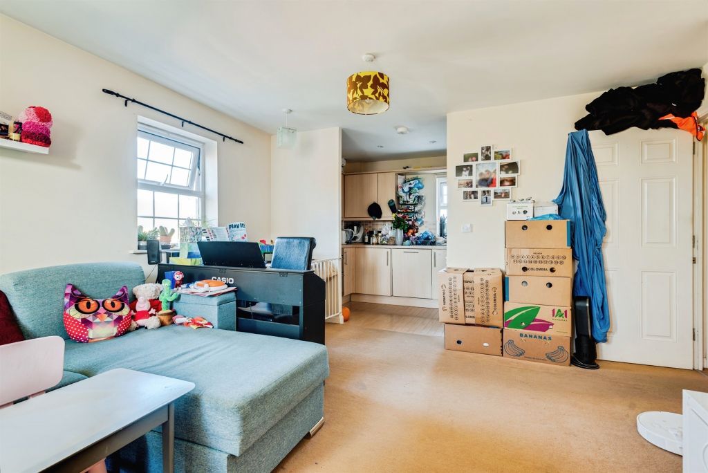 Property photo 3 of 8