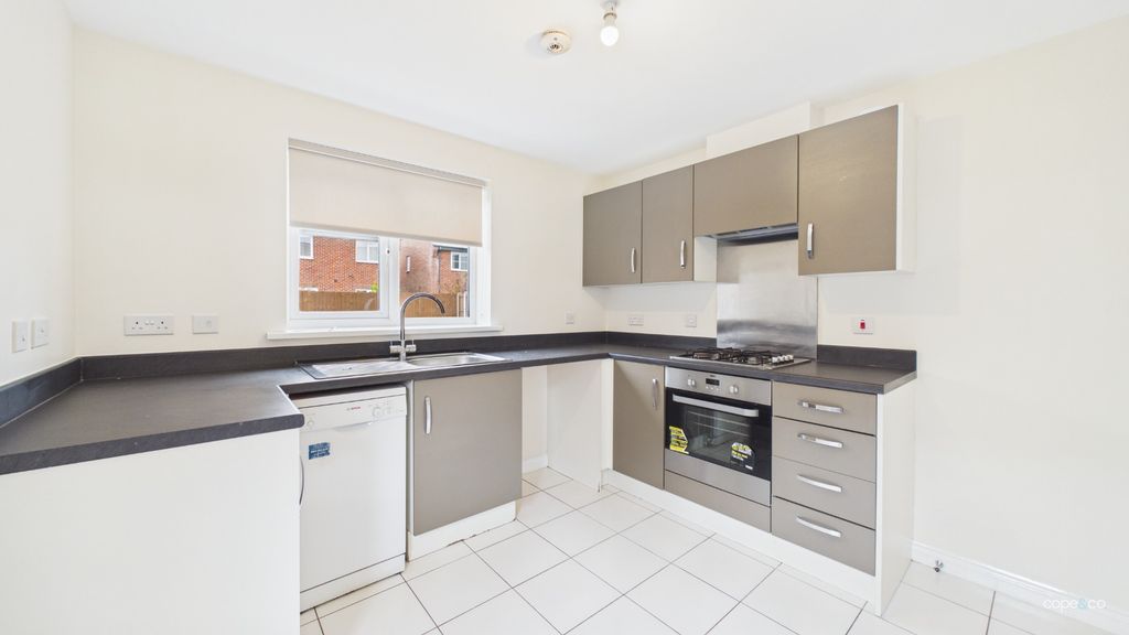 Property photo 2 of 15 3347362