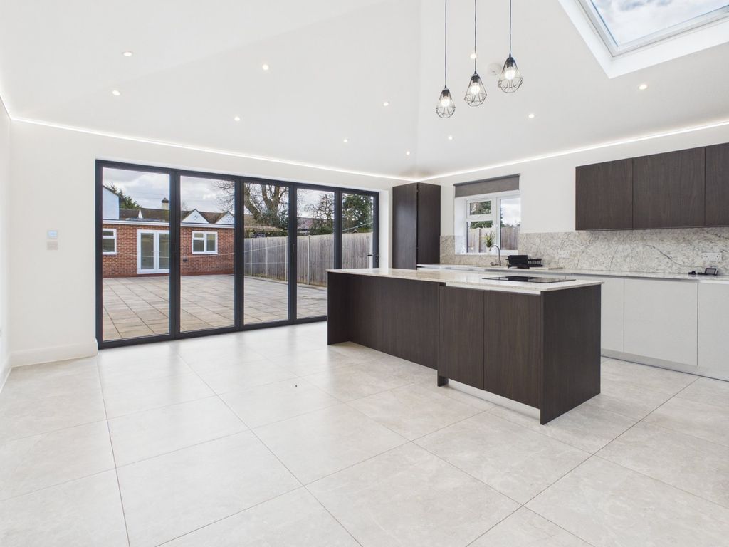 Property photo 3 of 25 Picture No. 20