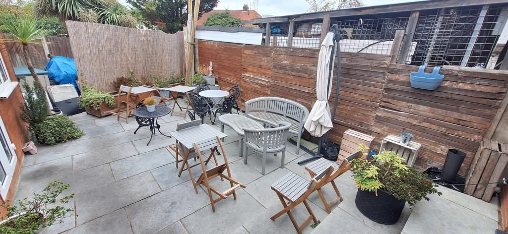 Property photo 2 of 5 Photo 2