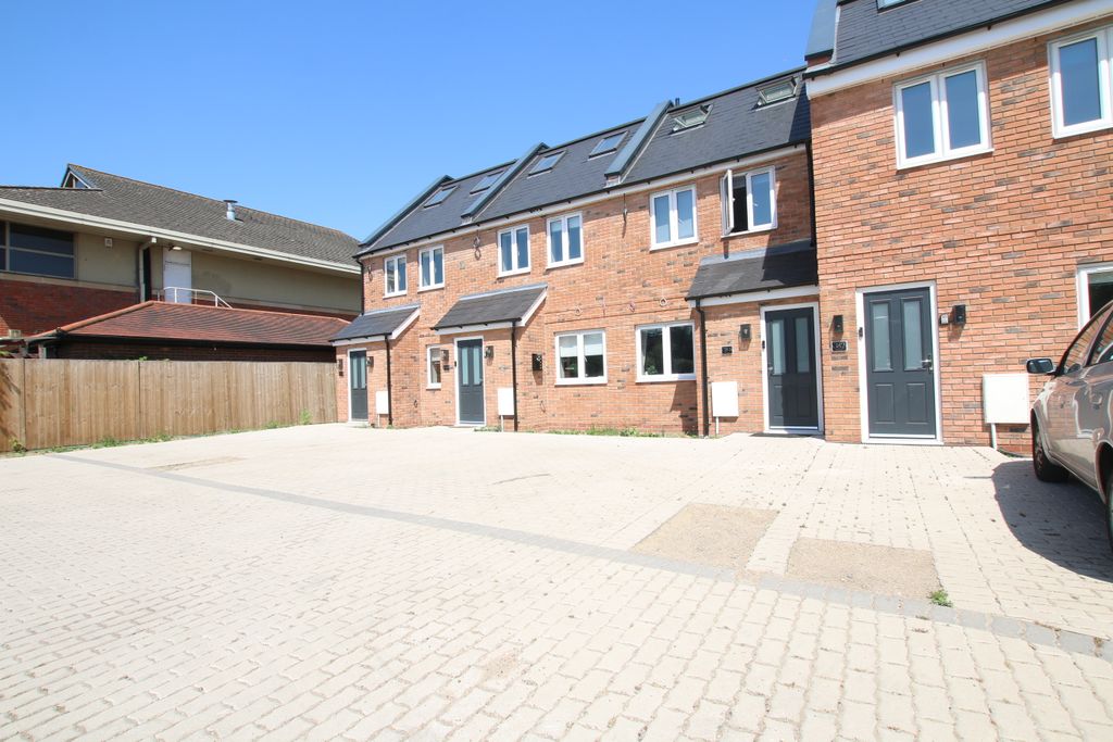 Property photo 1 of 23 Img_1149
