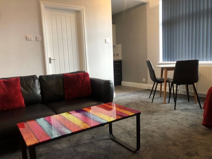 Property photo 2 of 8