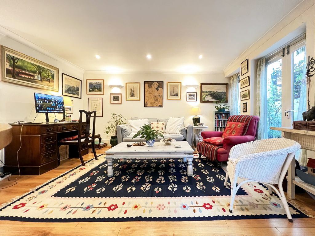 Property photo 3 of 13 Photo 3