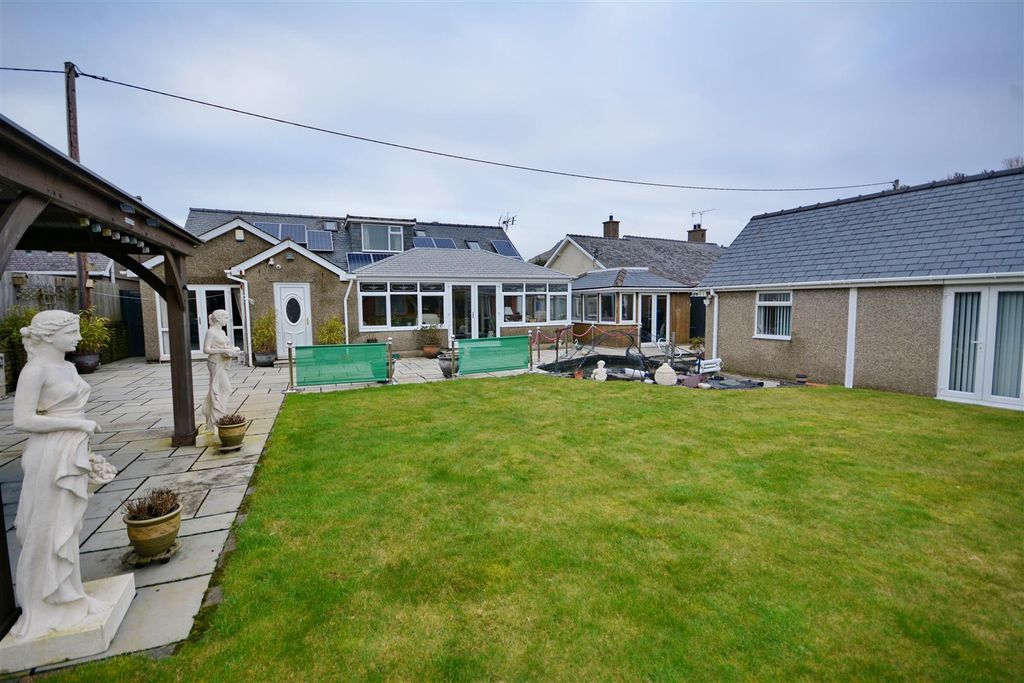 Property photo 2 of 38 Mwg_4882 - Copy.Jpg