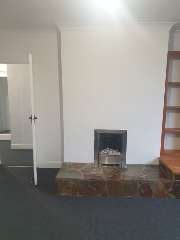 Property photo 2 of 36