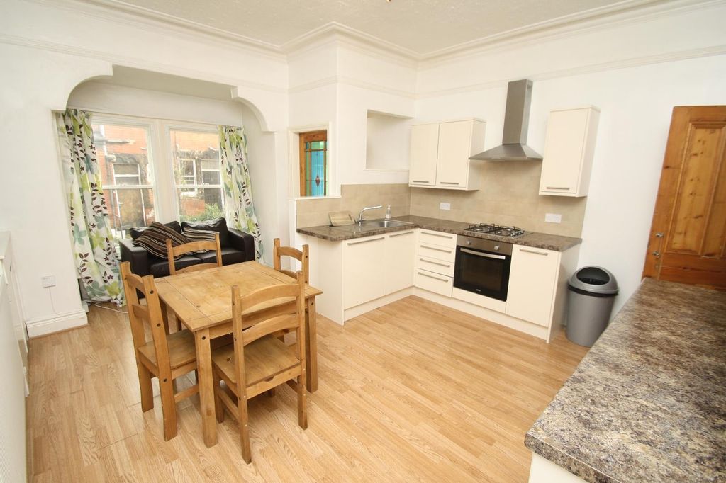 Property photo 2 of 19 0 General