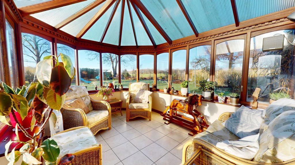 Property photo 3 of 32 3773157