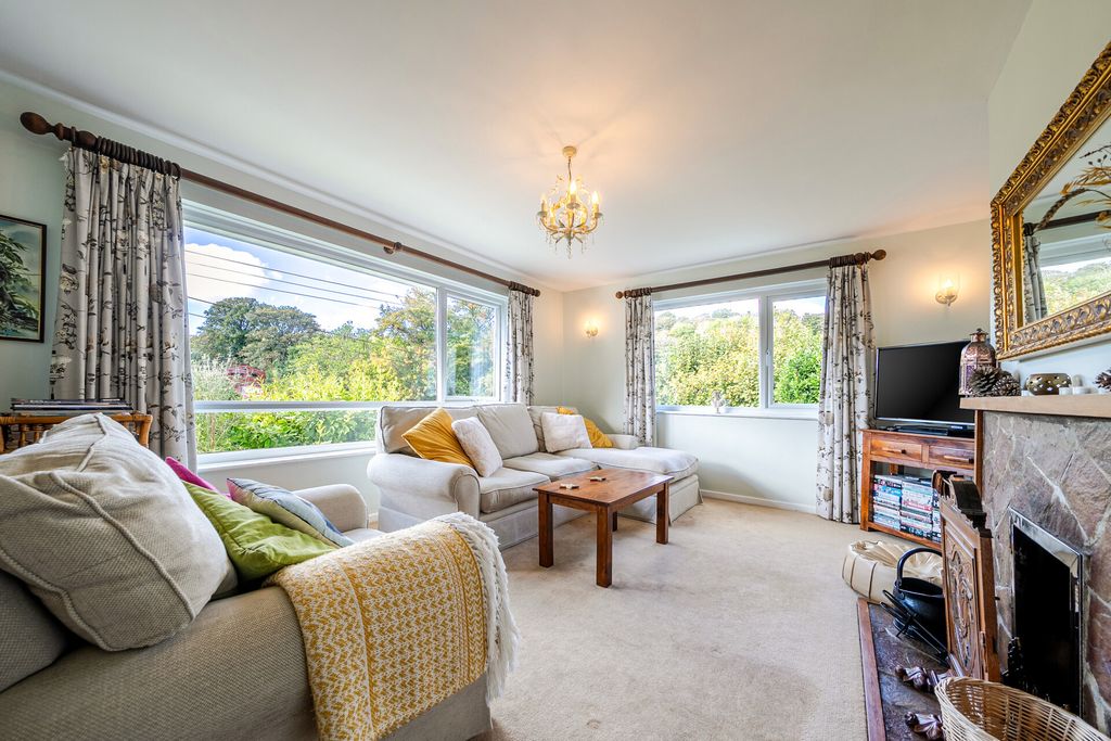 Property photo 2 of 18 1527691-16-1A116A...