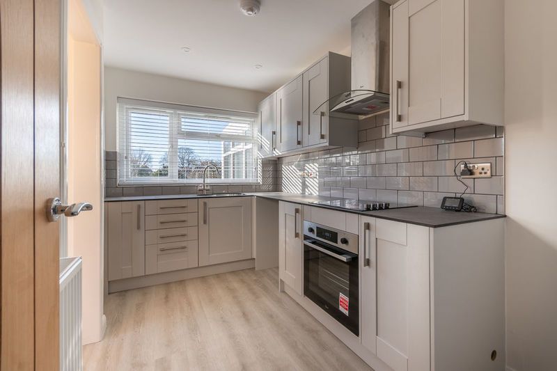 Property photo 3 of 26 Photo 8