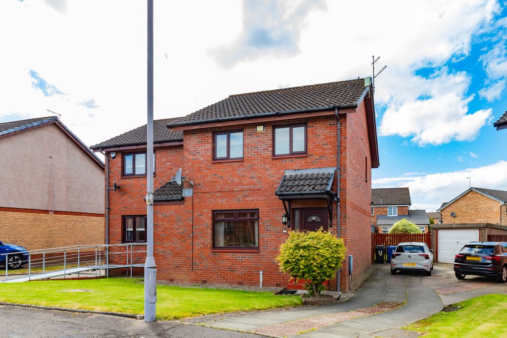 Property photo 1 of 22 24 Whitesbridge Avenue Pa3 3Bs-13