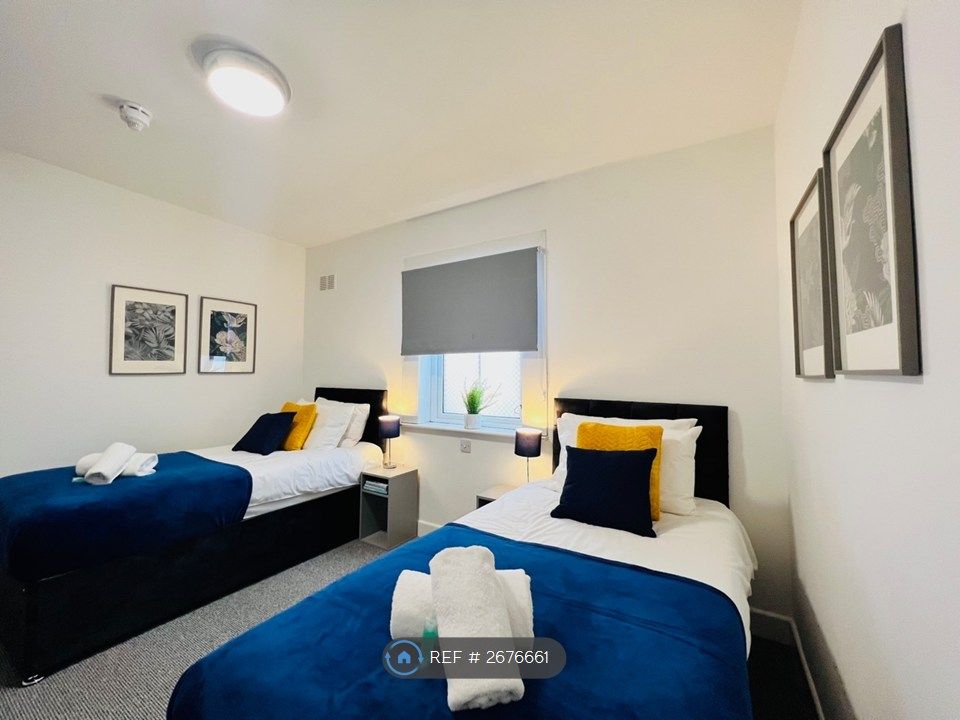 Property photo 2 of 30 Double Ensuite