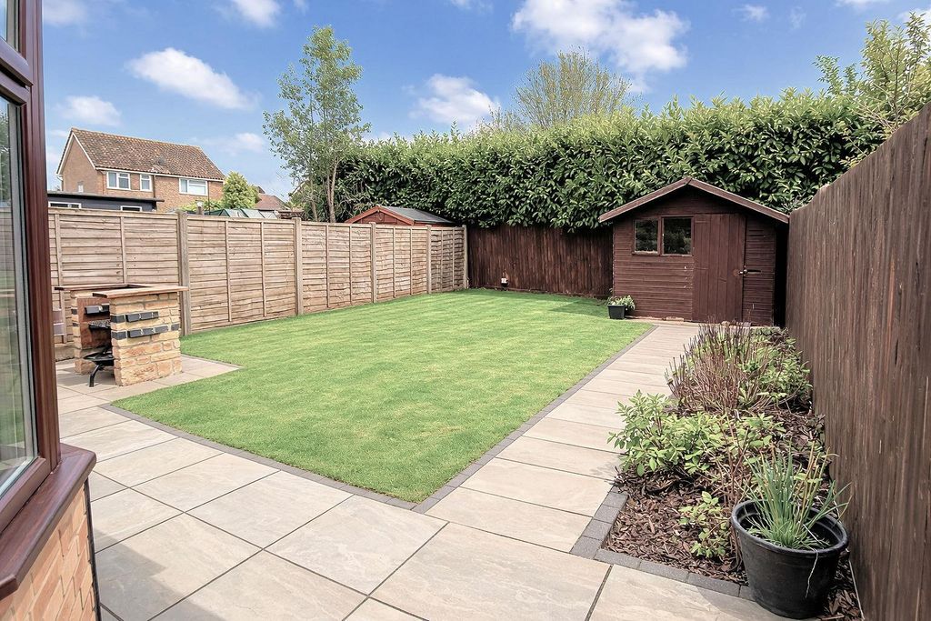 Property photo 2 of 21 Rear Garden