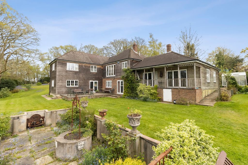 Property photo 2 of 36