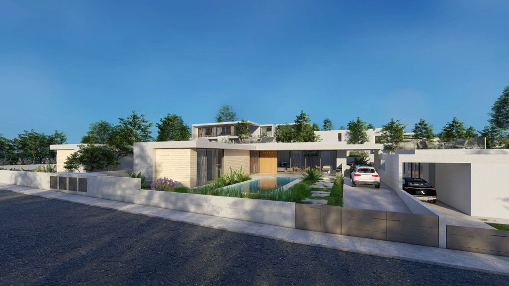 Property photo 2 of 19