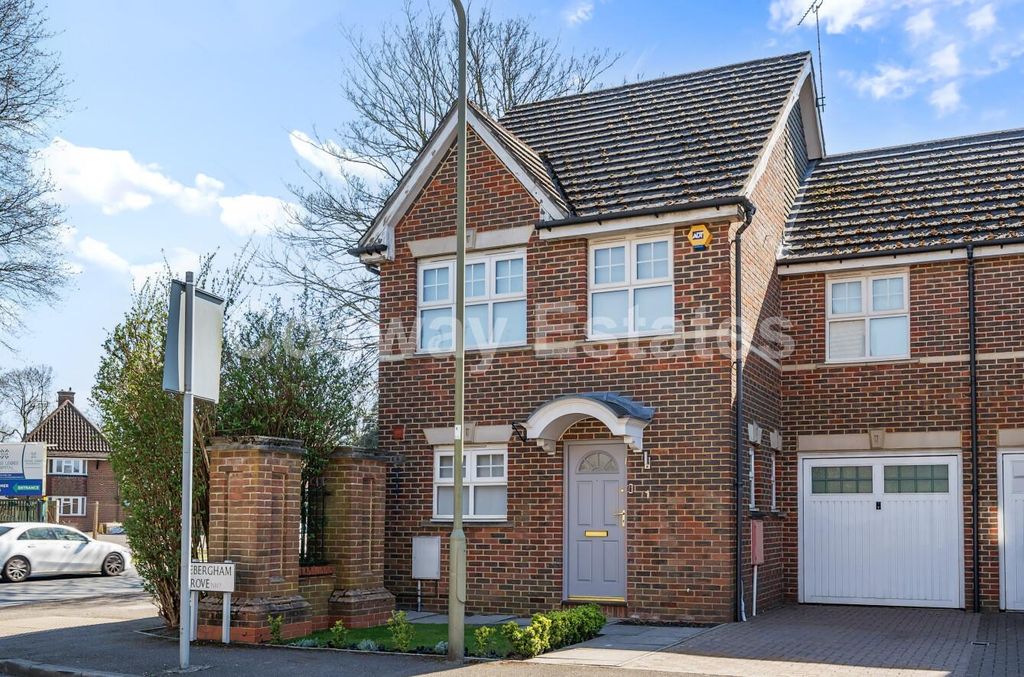 Property photo 1 of 17 14169917-E812-4A15-9d36-2Ace7A18F6E7.Jpg