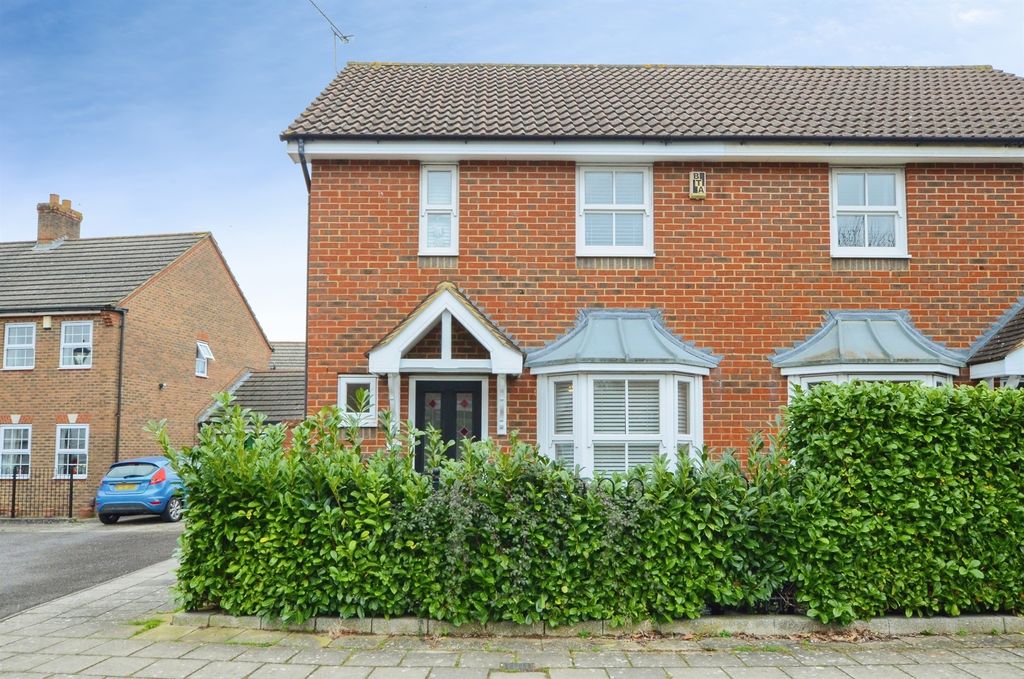 Property photo 2 of 20